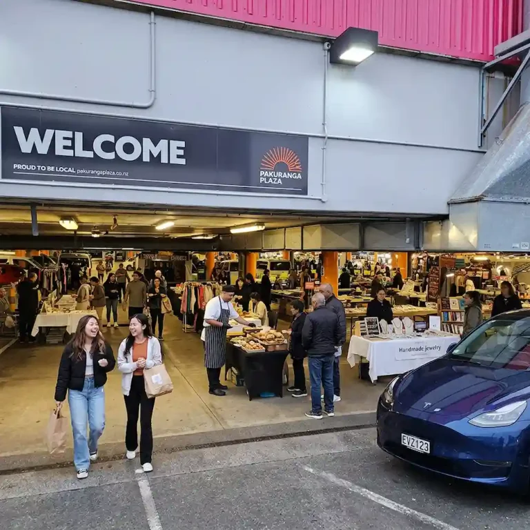 Pakuranga Night Market: A Family Guide